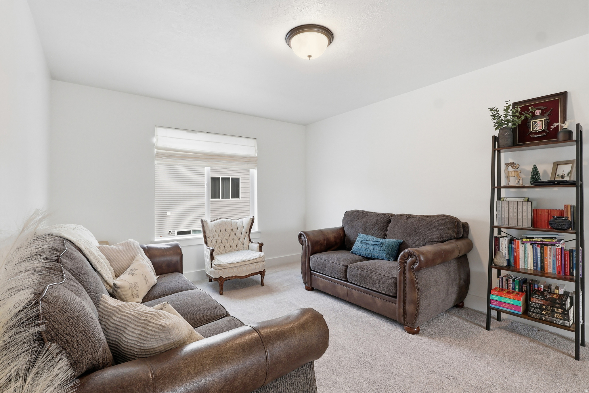 MEADOWBROOK - Residential