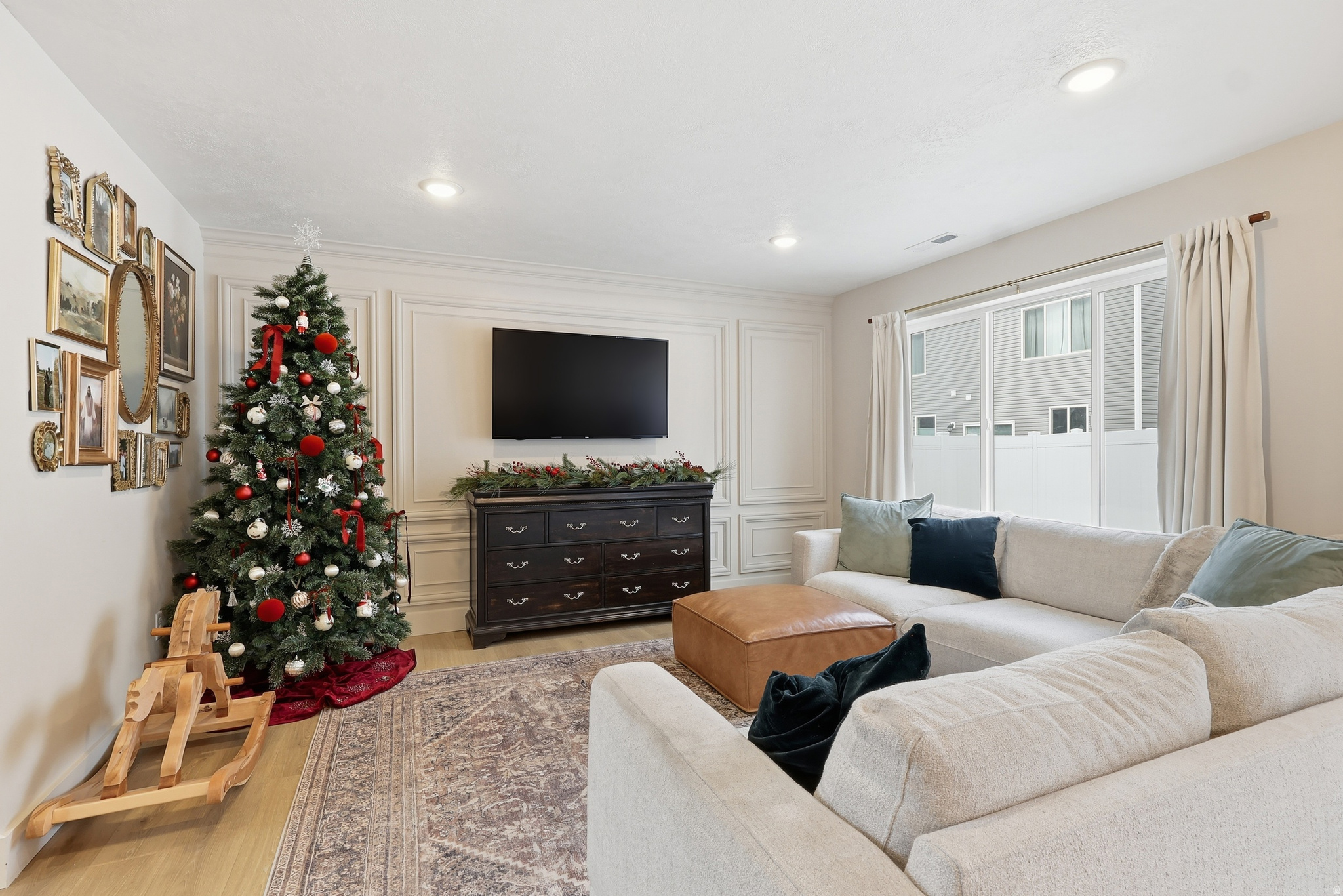 MEADOWBROOK - Residential