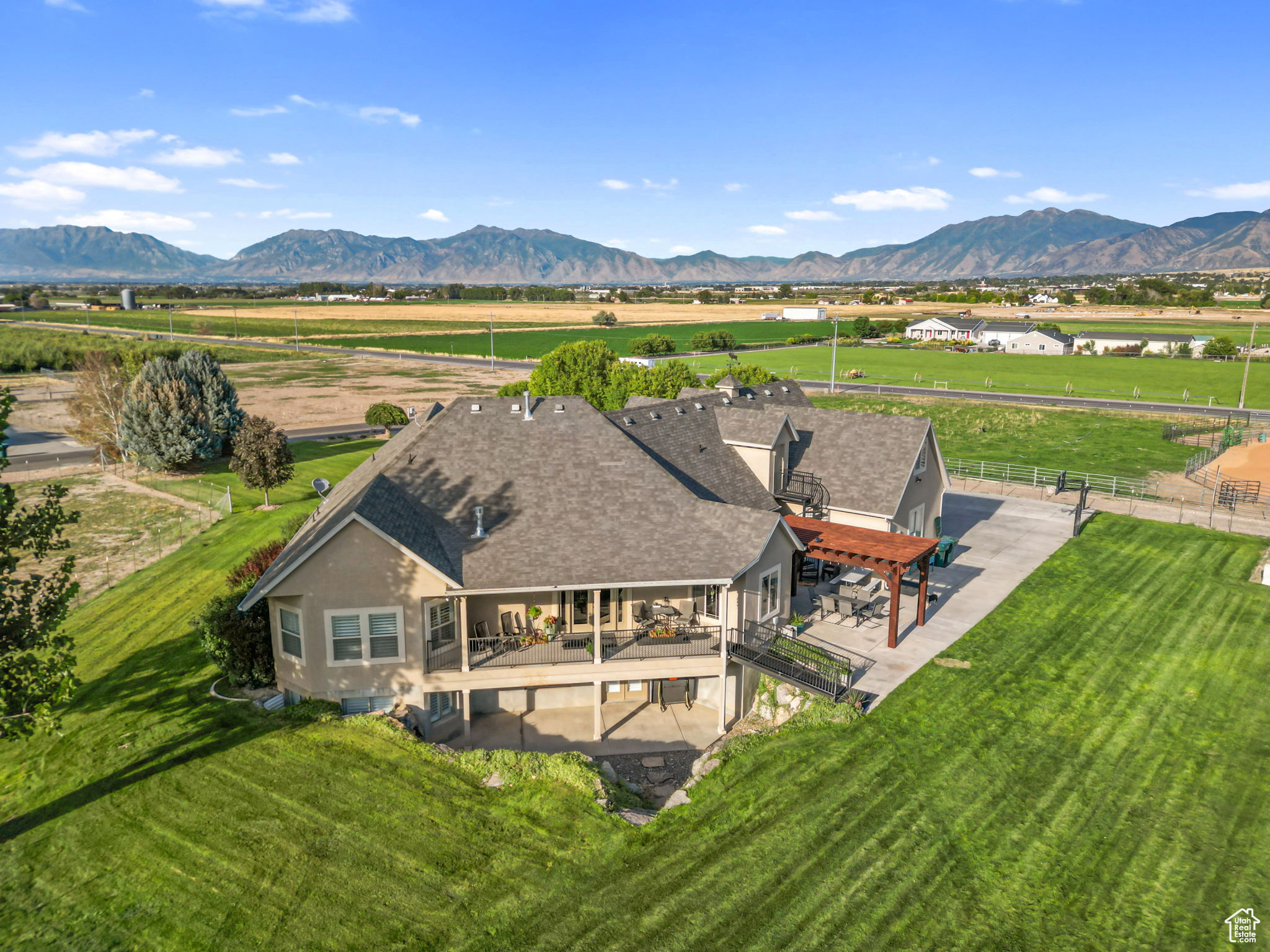 WEST MOUNTAIN ESTATES AMD - Residential