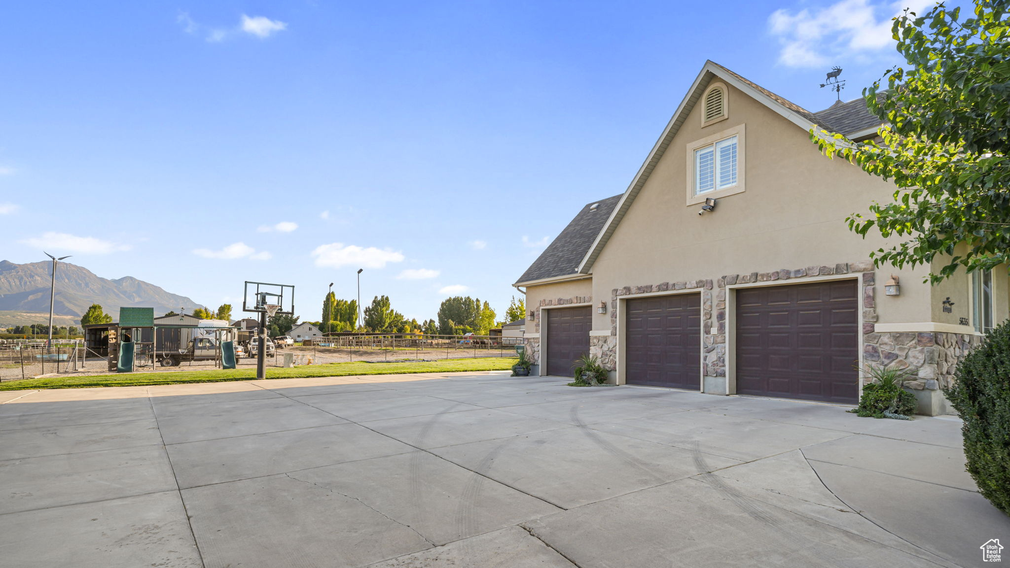 WEST MOUNTAIN ESTATES AMD - Residential