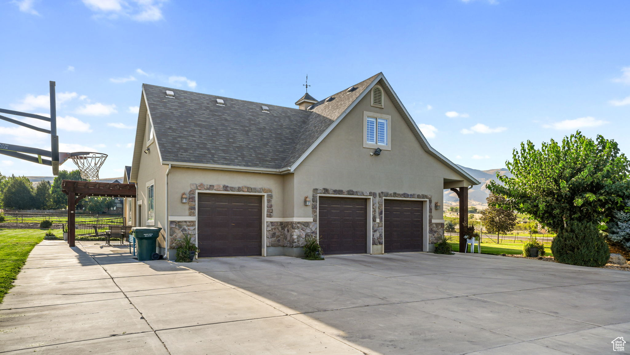 WEST MOUNTAIN ESTATES AMD - Residential