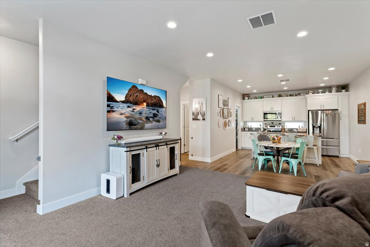 THE UNION TOWNHOMES - Residential