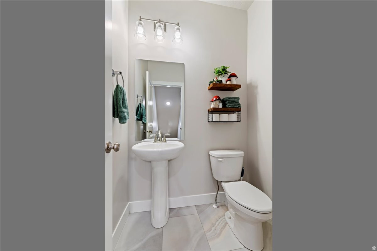 THE UNION TOWNHOMES - Residential