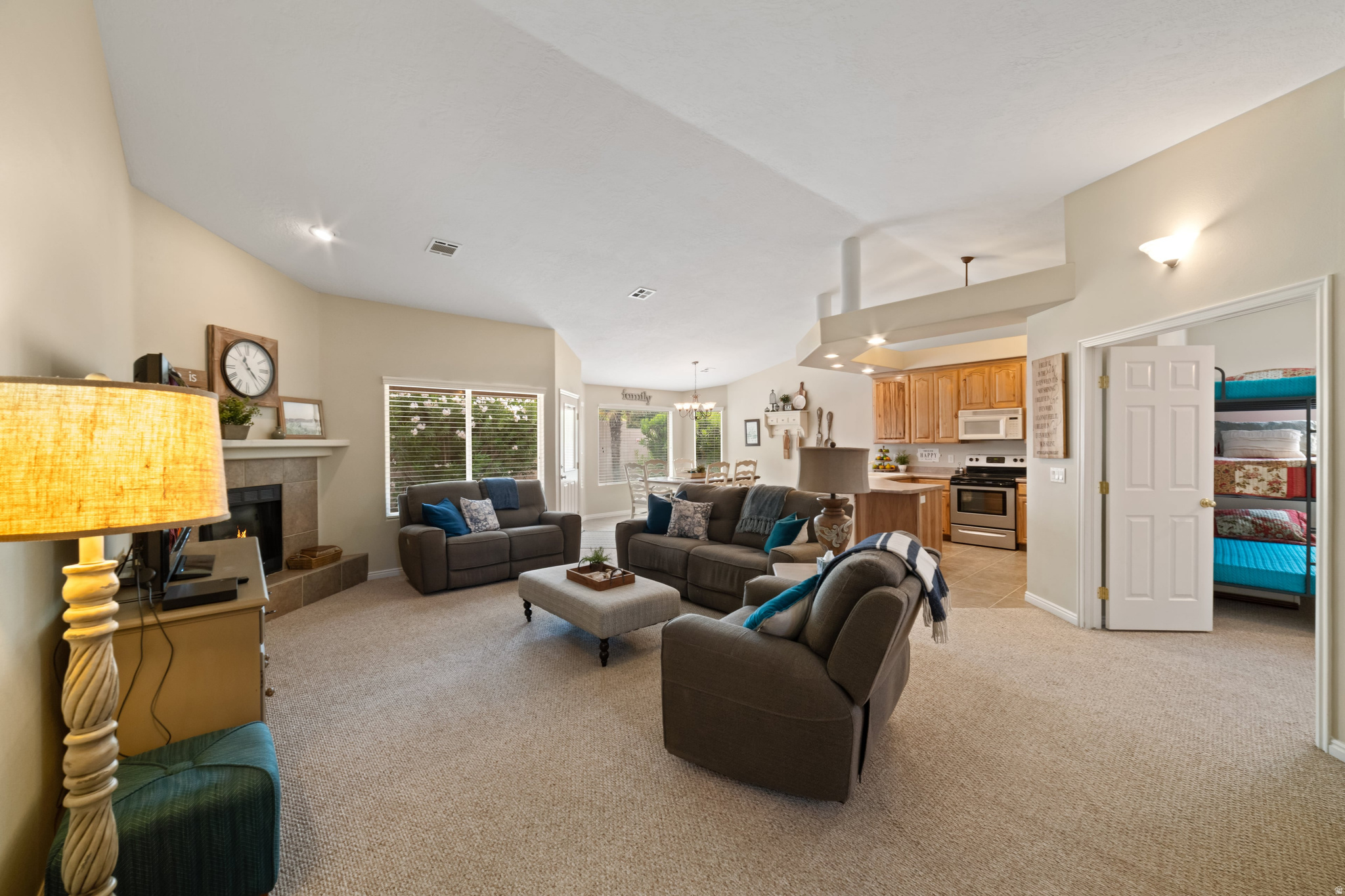 SILVERCREEK TH 2 AMD - Residential