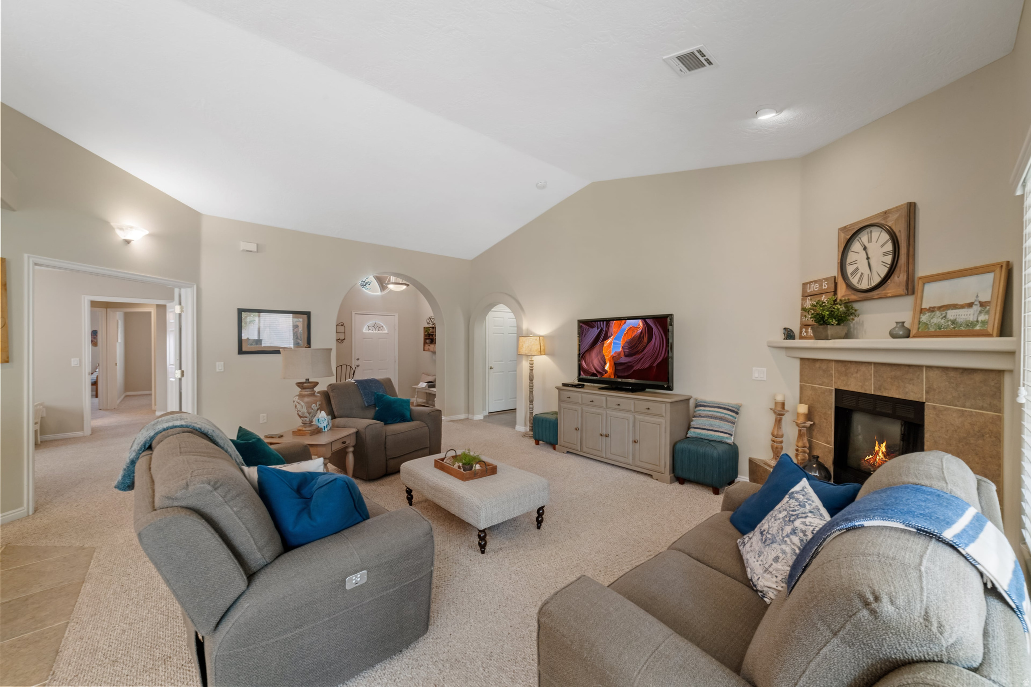 SILVERCREEK TH 2 AMD - Residential