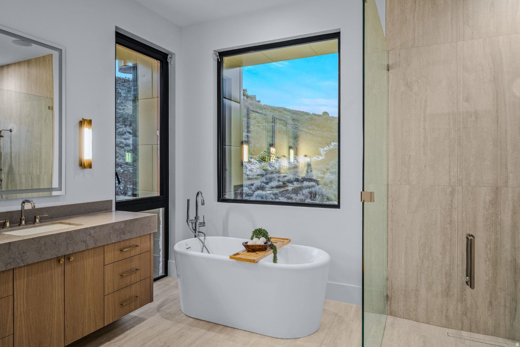 RED LEDGES - Residential