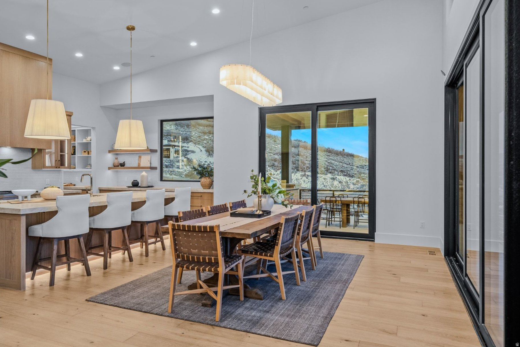 RED LEDGES - Residential