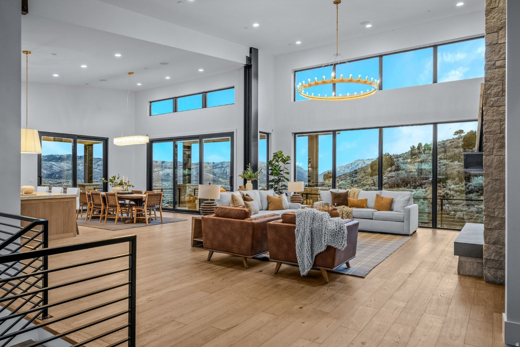 RED LEDGES - Residential