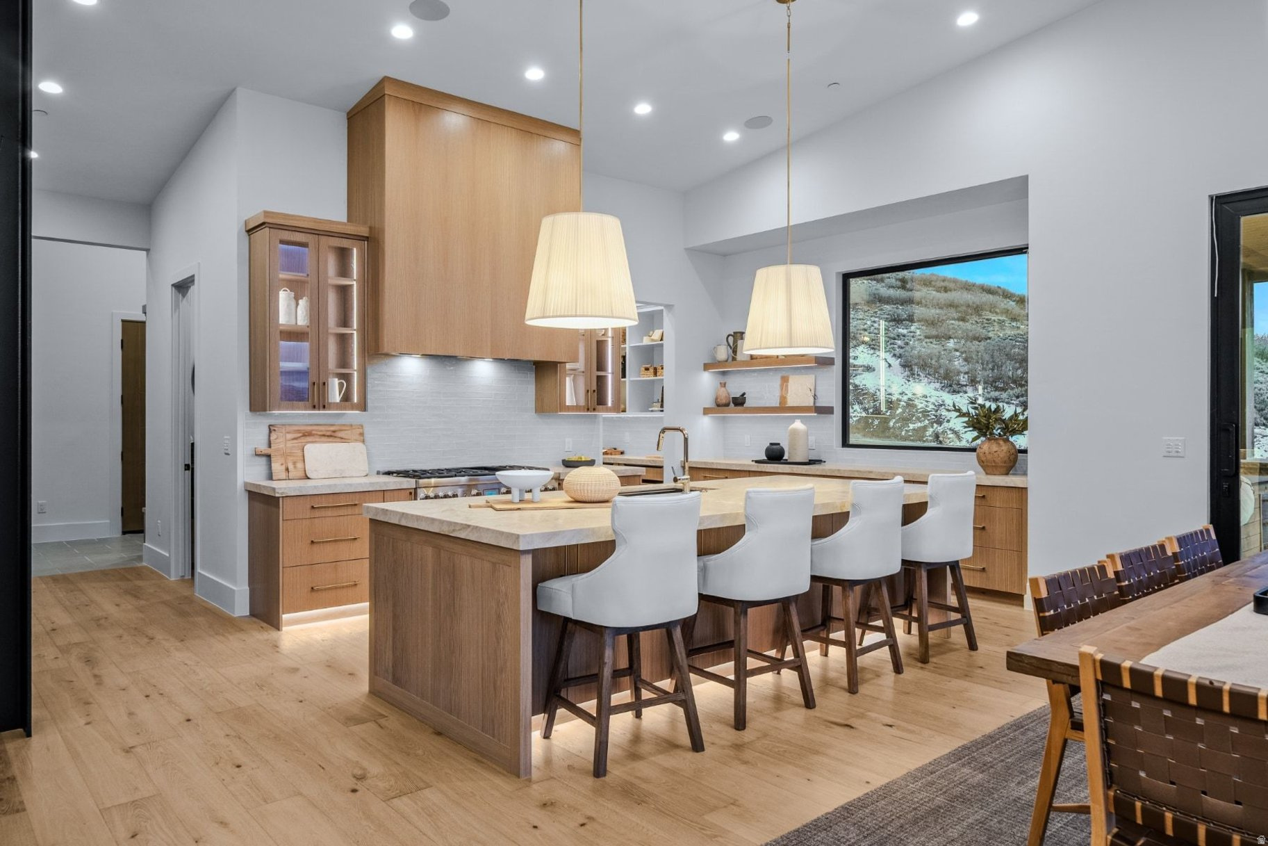 RED LEDGES - Residential