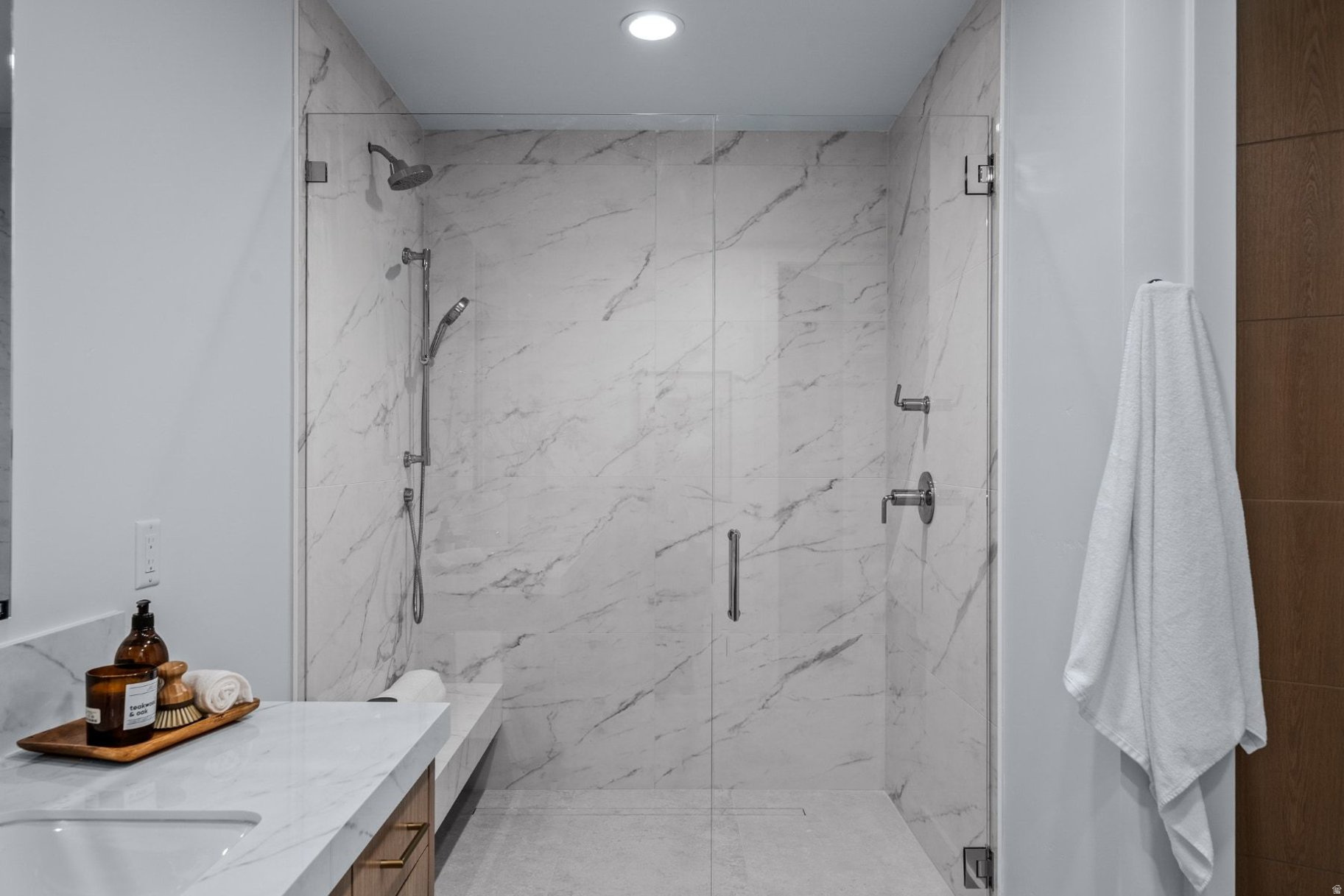 RED LEDGES - Residential