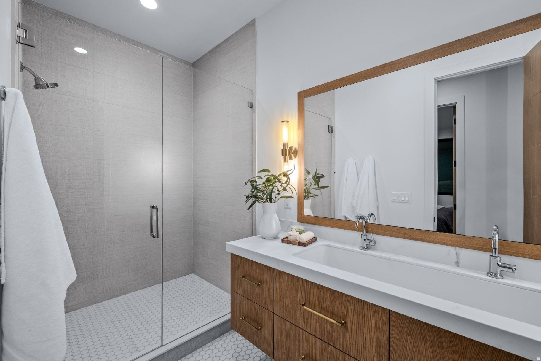 RED LEDGES - Residential