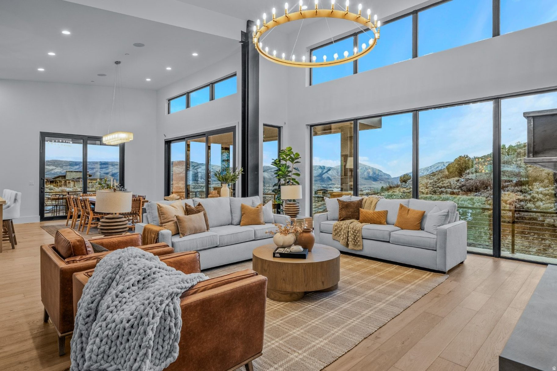 RED LEDGES - Residential