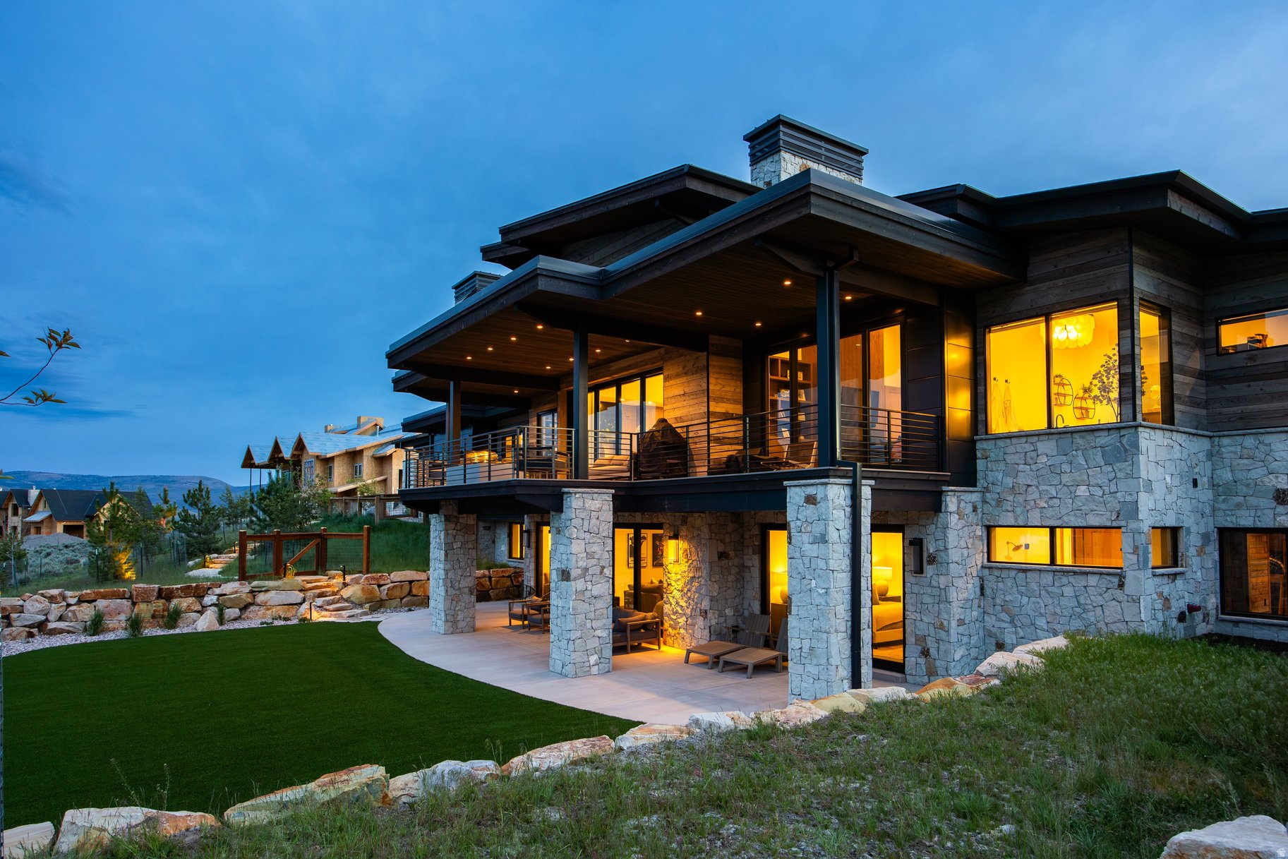 RED LEDGES - Residential