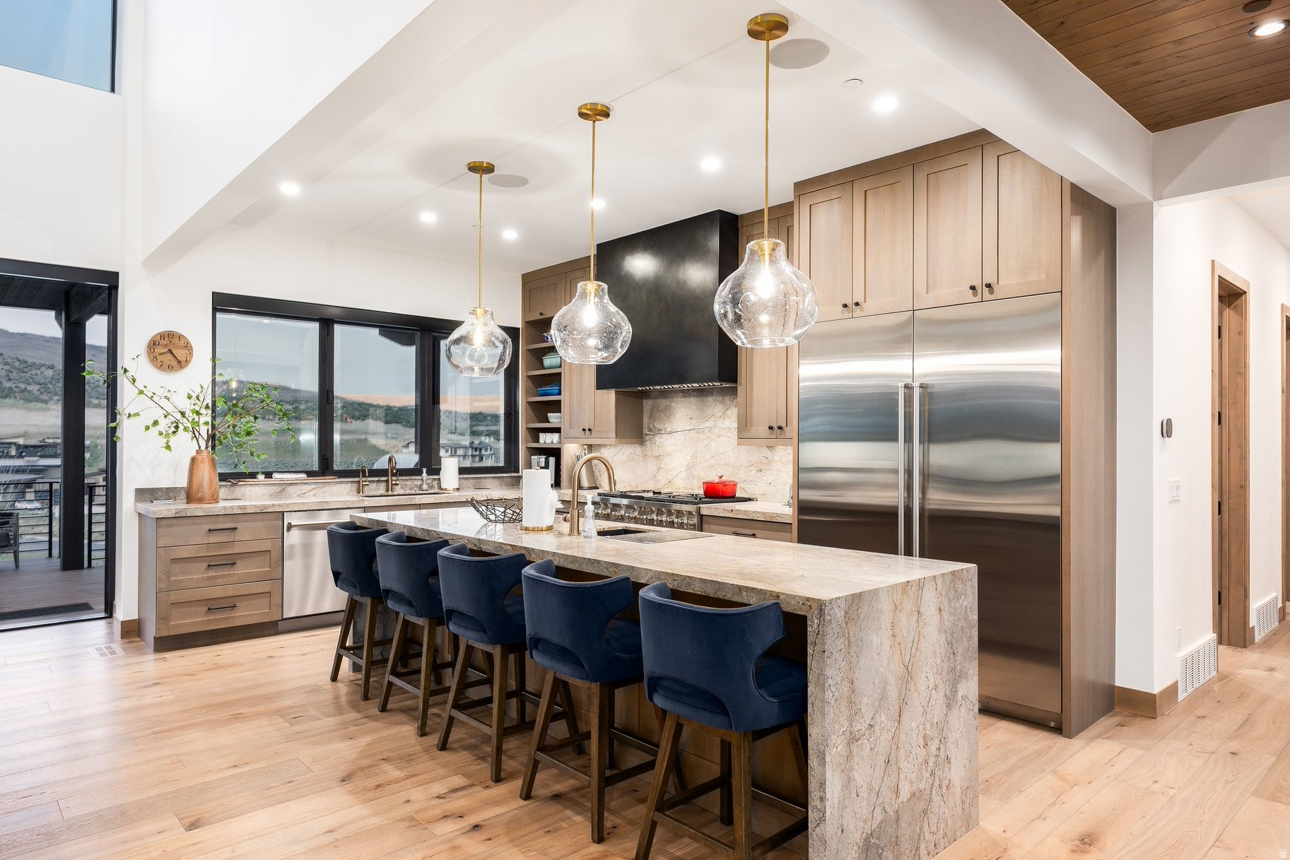 RED LEDGES - Residential
