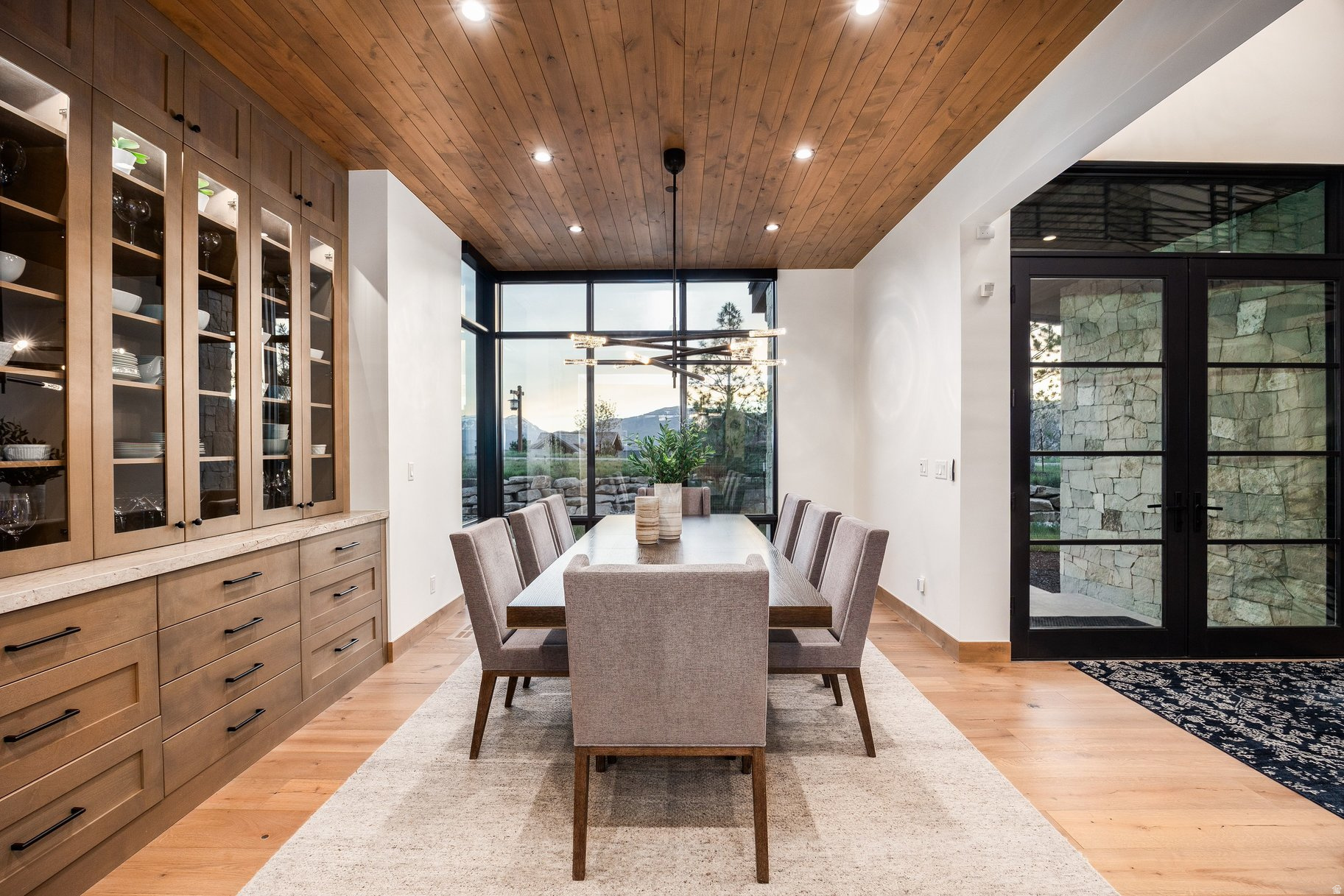 RED LEDGES - Residential