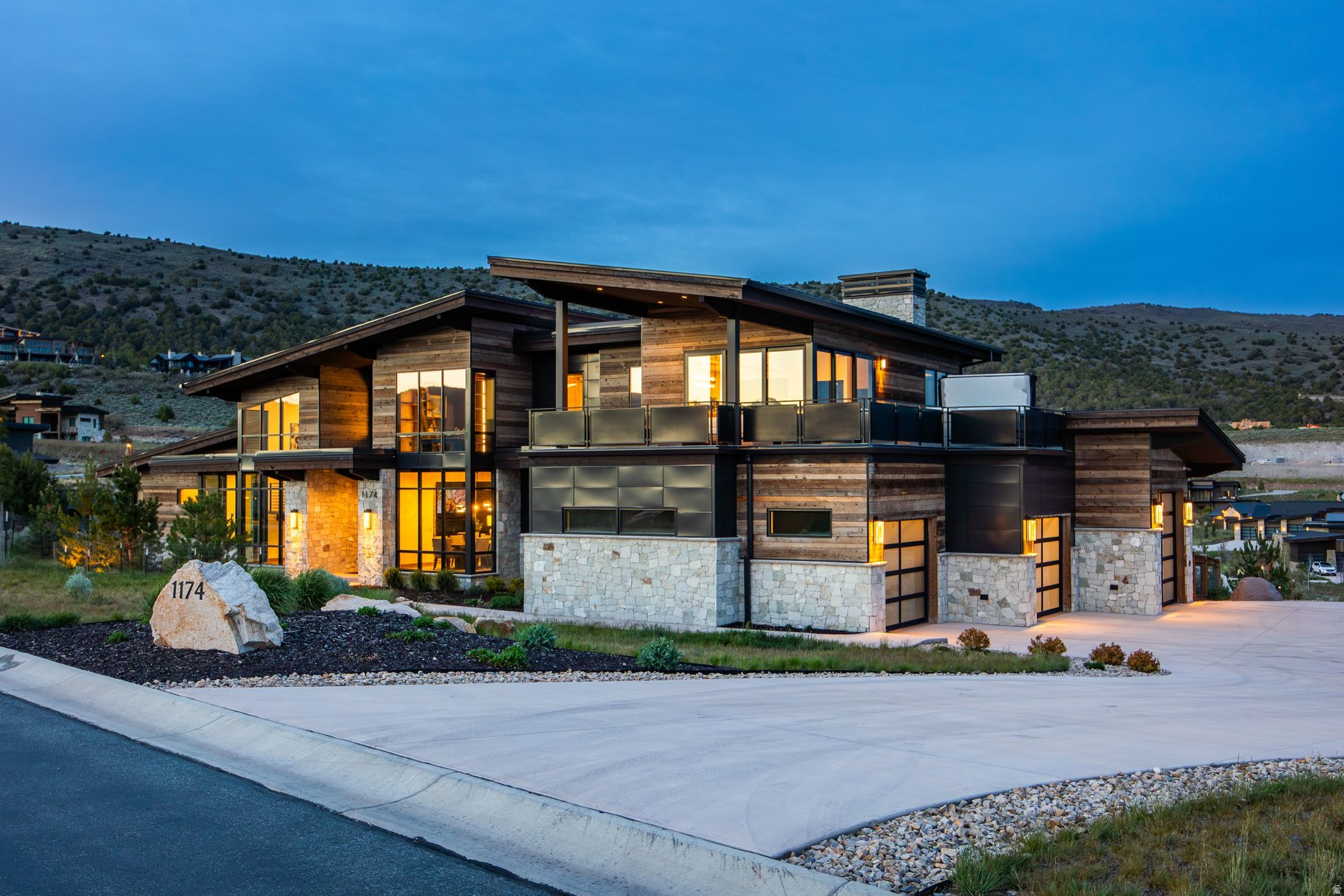 RED LEDGES - Residential