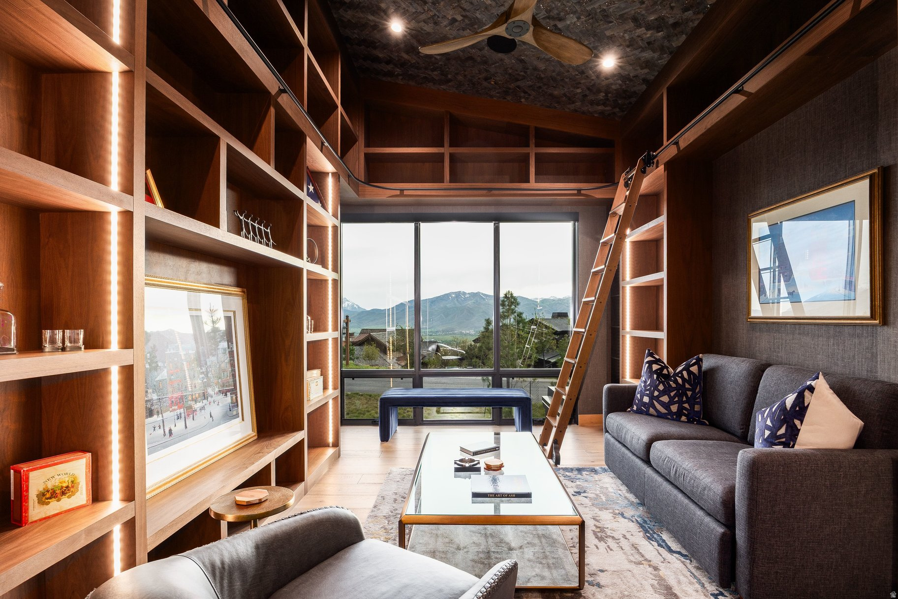 RED LEDGES - Residential