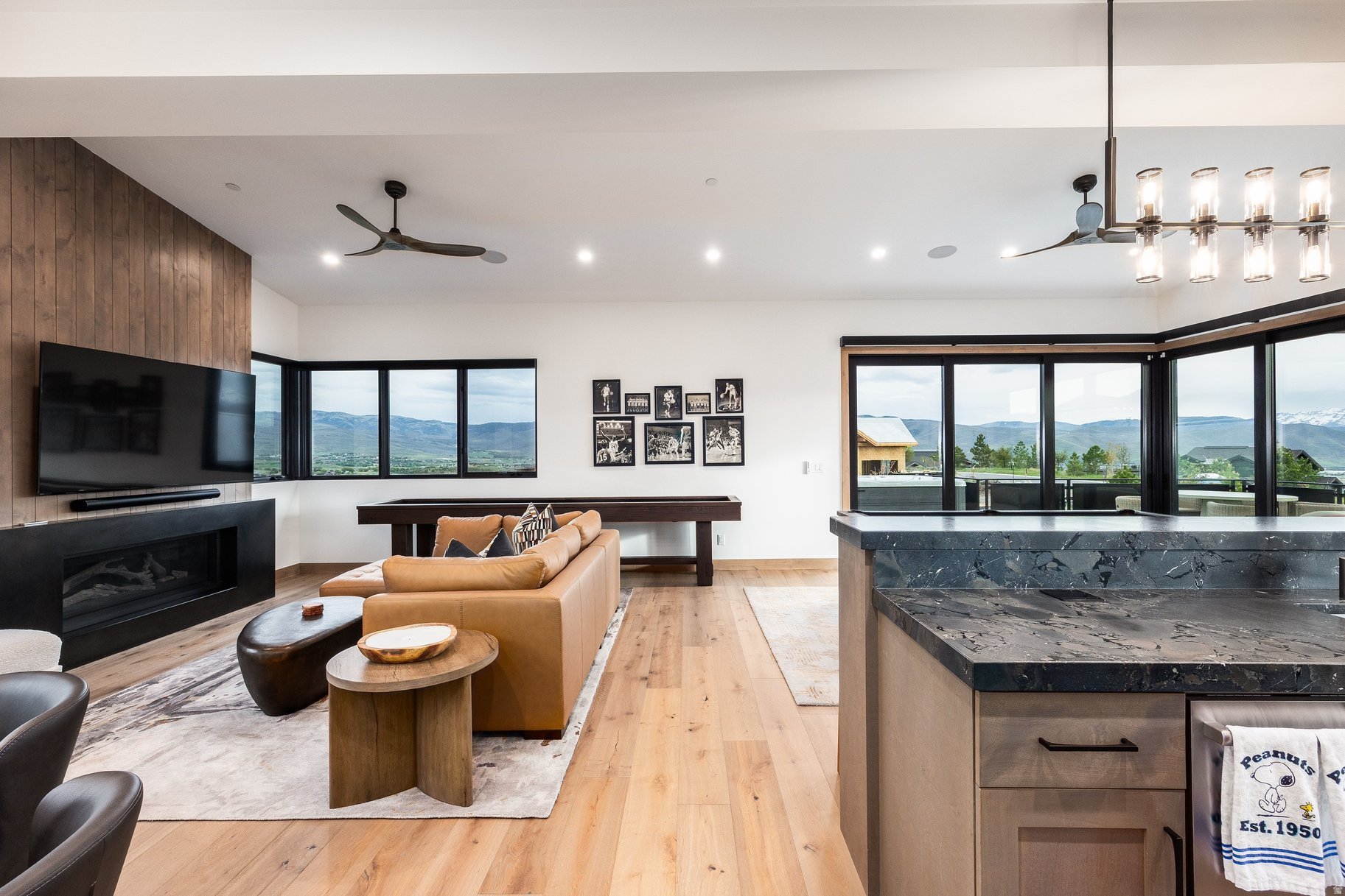 RED LEDGES - Residential