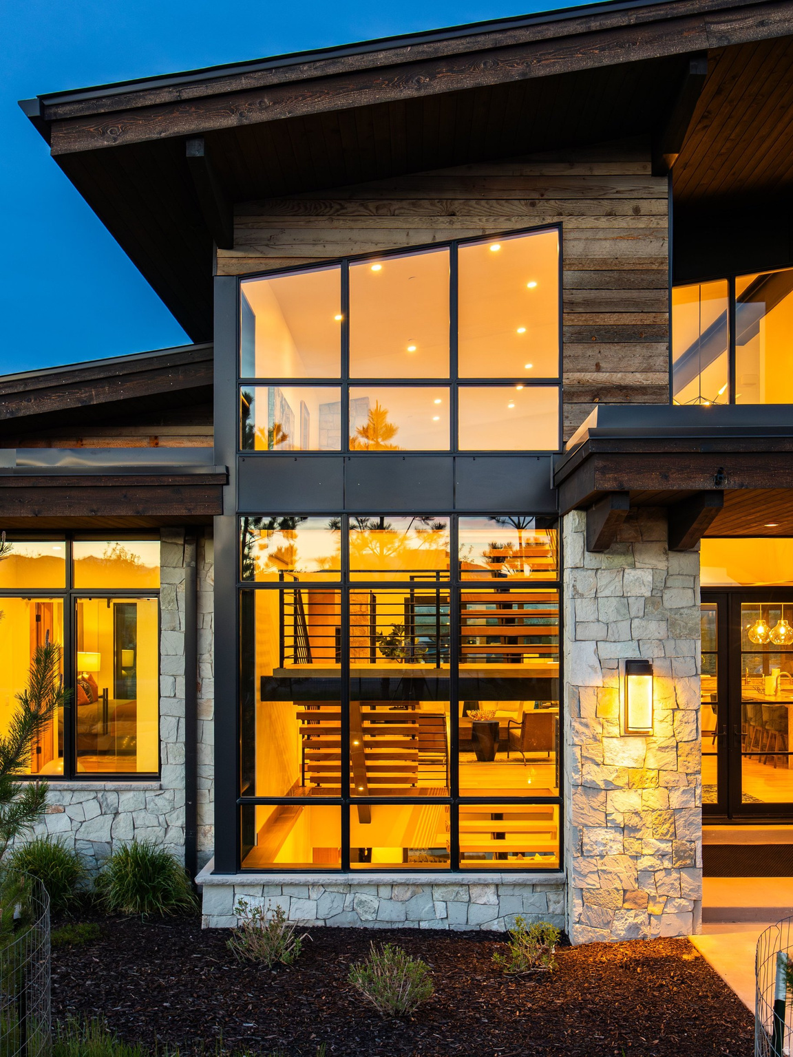 RED LEDGES - Residential