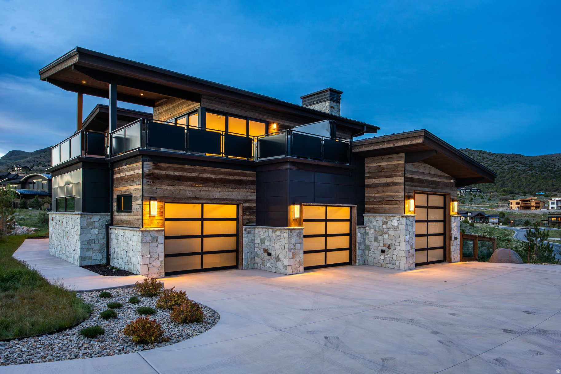 RED LEDGES - Residential