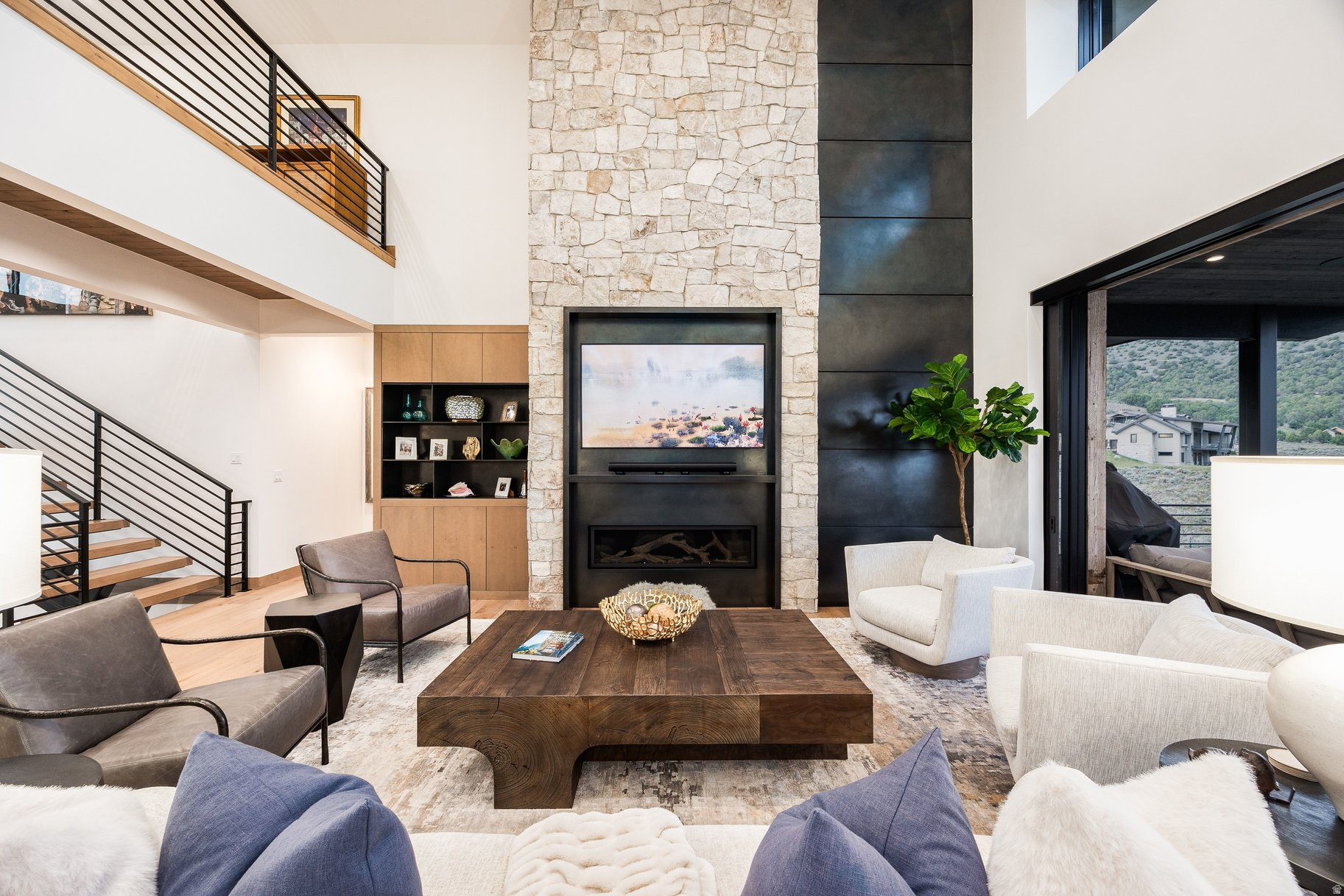 RED LEDGES - Residential