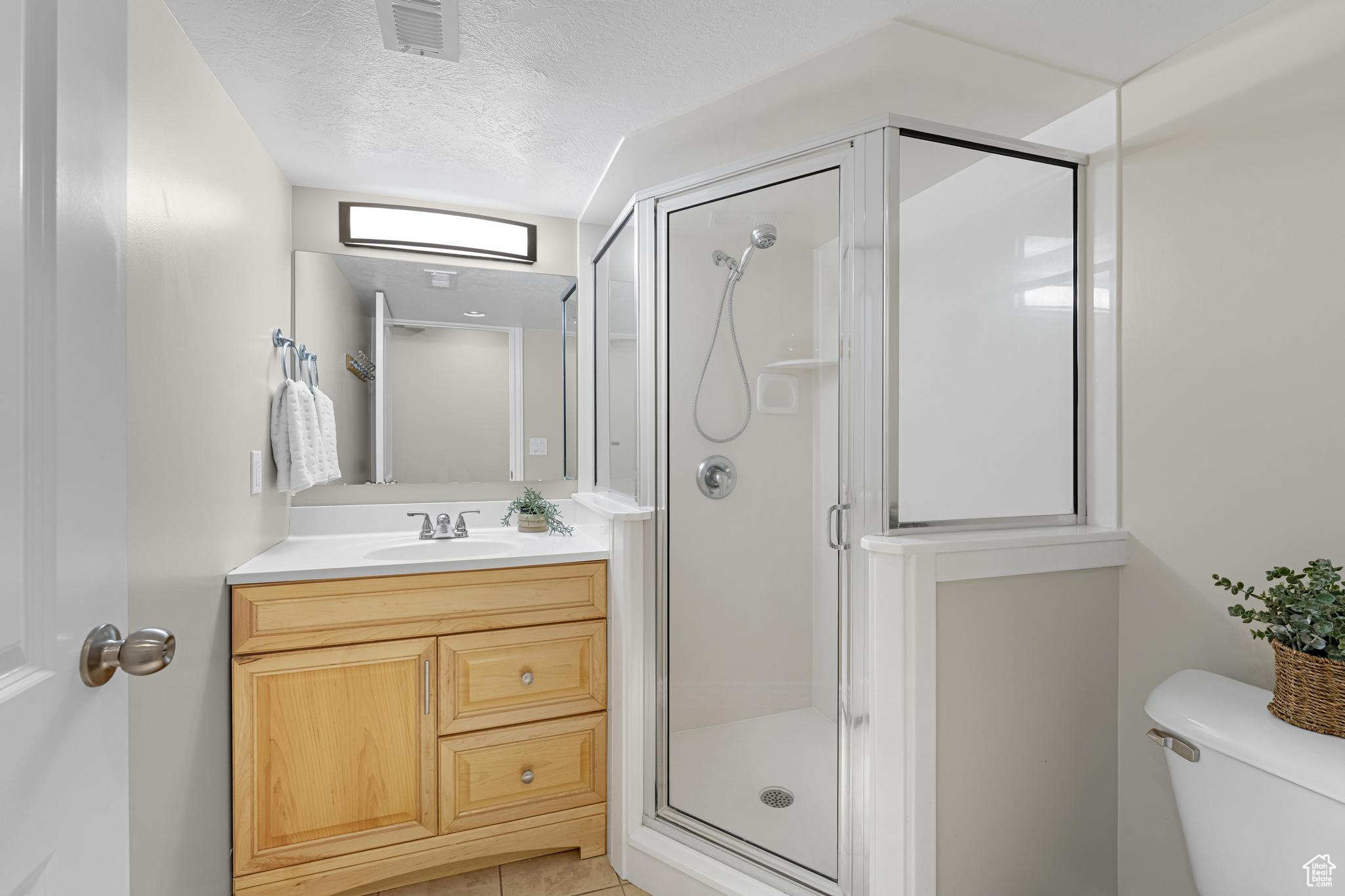 3342 E Heyward Ct, Eagle Mountain, Utah image 33