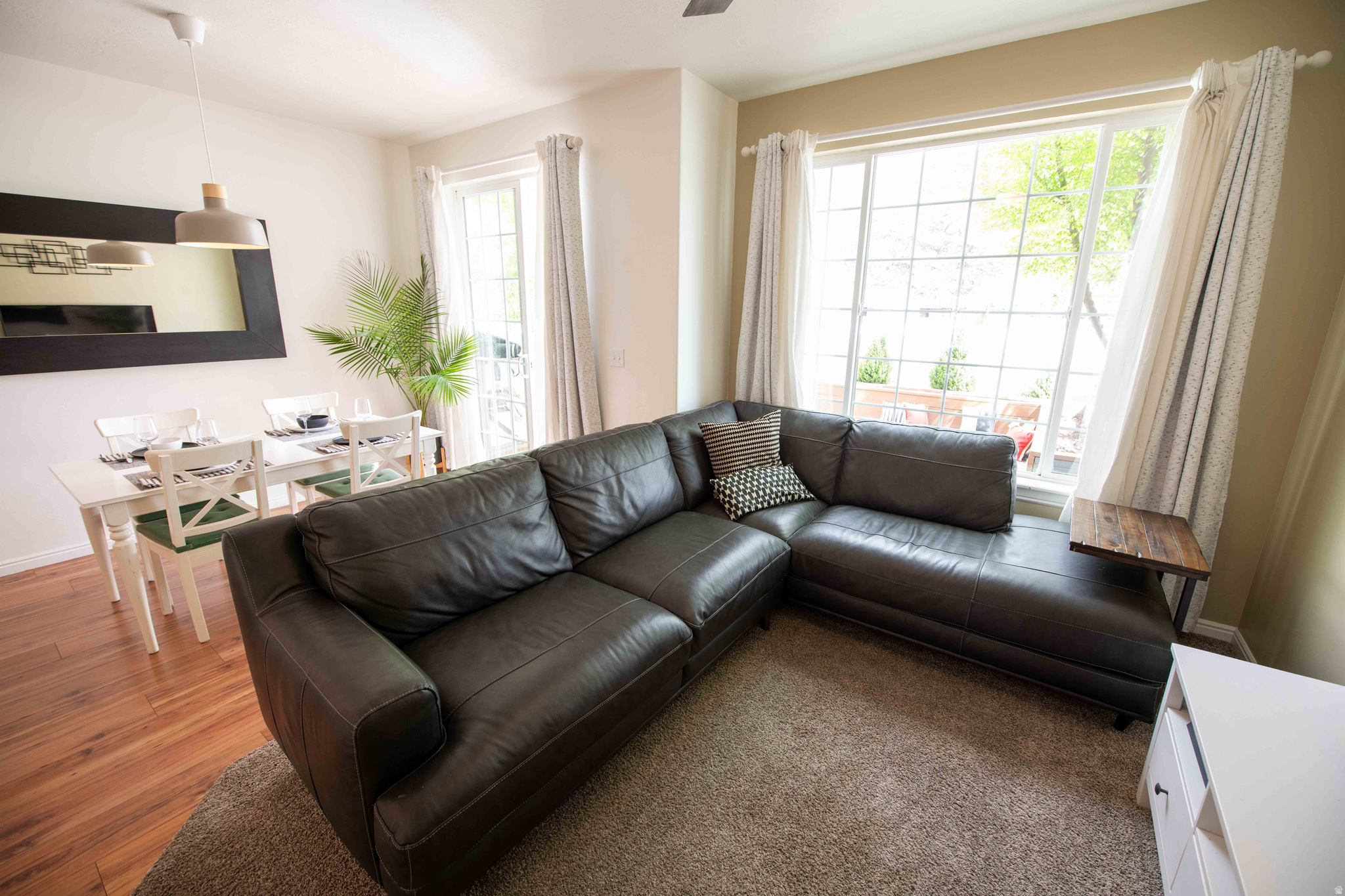 LIBERTY PLACE - Residential