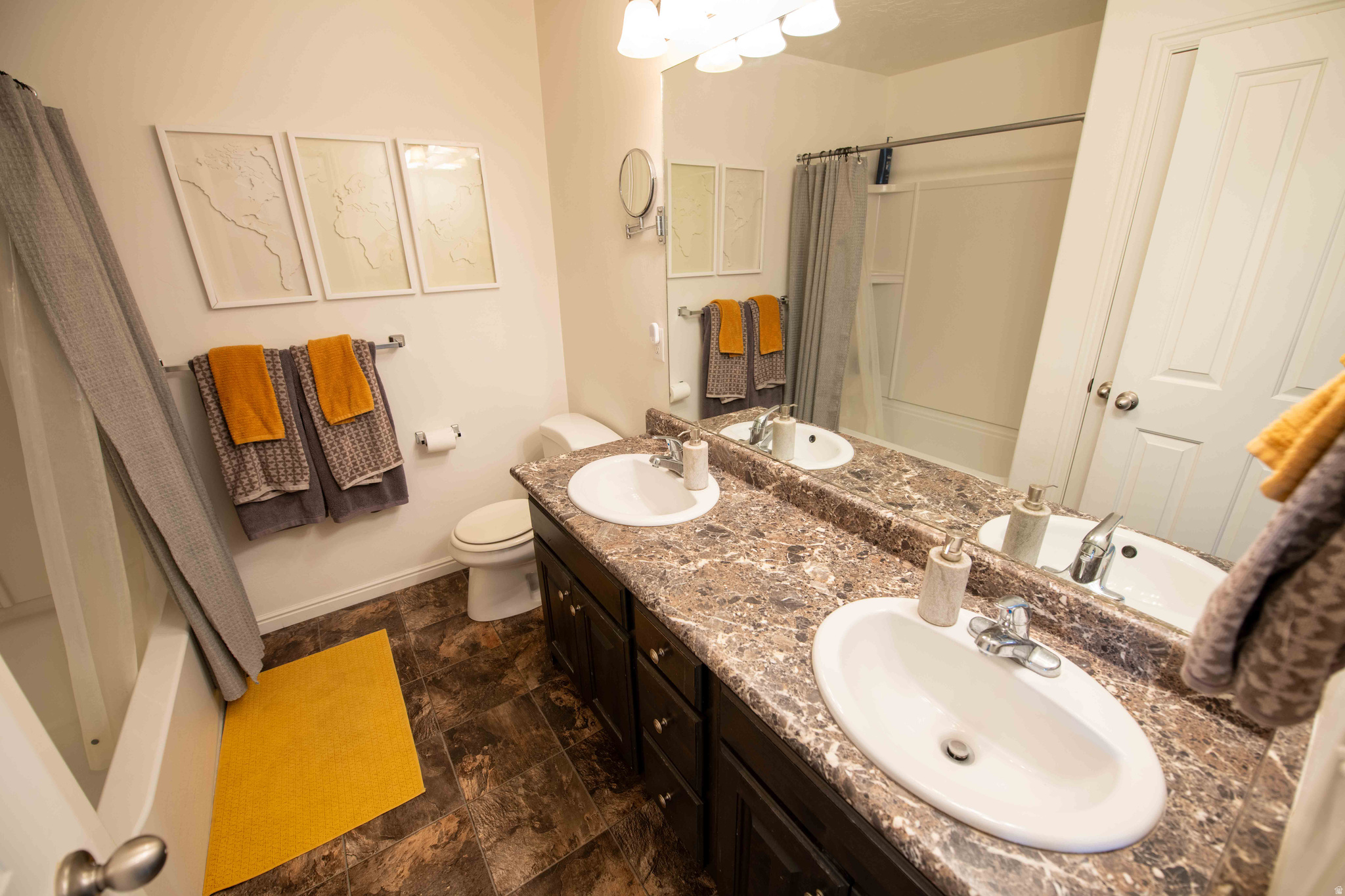 LIBERTY PLACE - Residential