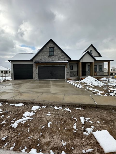 Photo of 143 S CHAMBERLAIN ST #327, Mapleton, UT 84664 (MLS # 2149775)