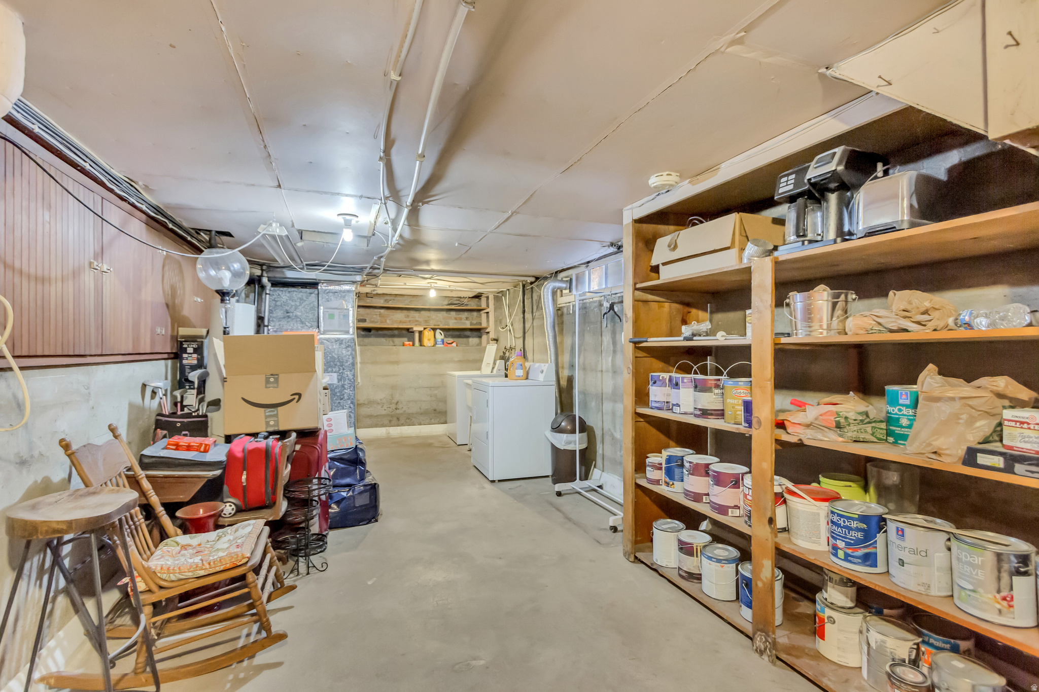 KNOB HILL - Residential