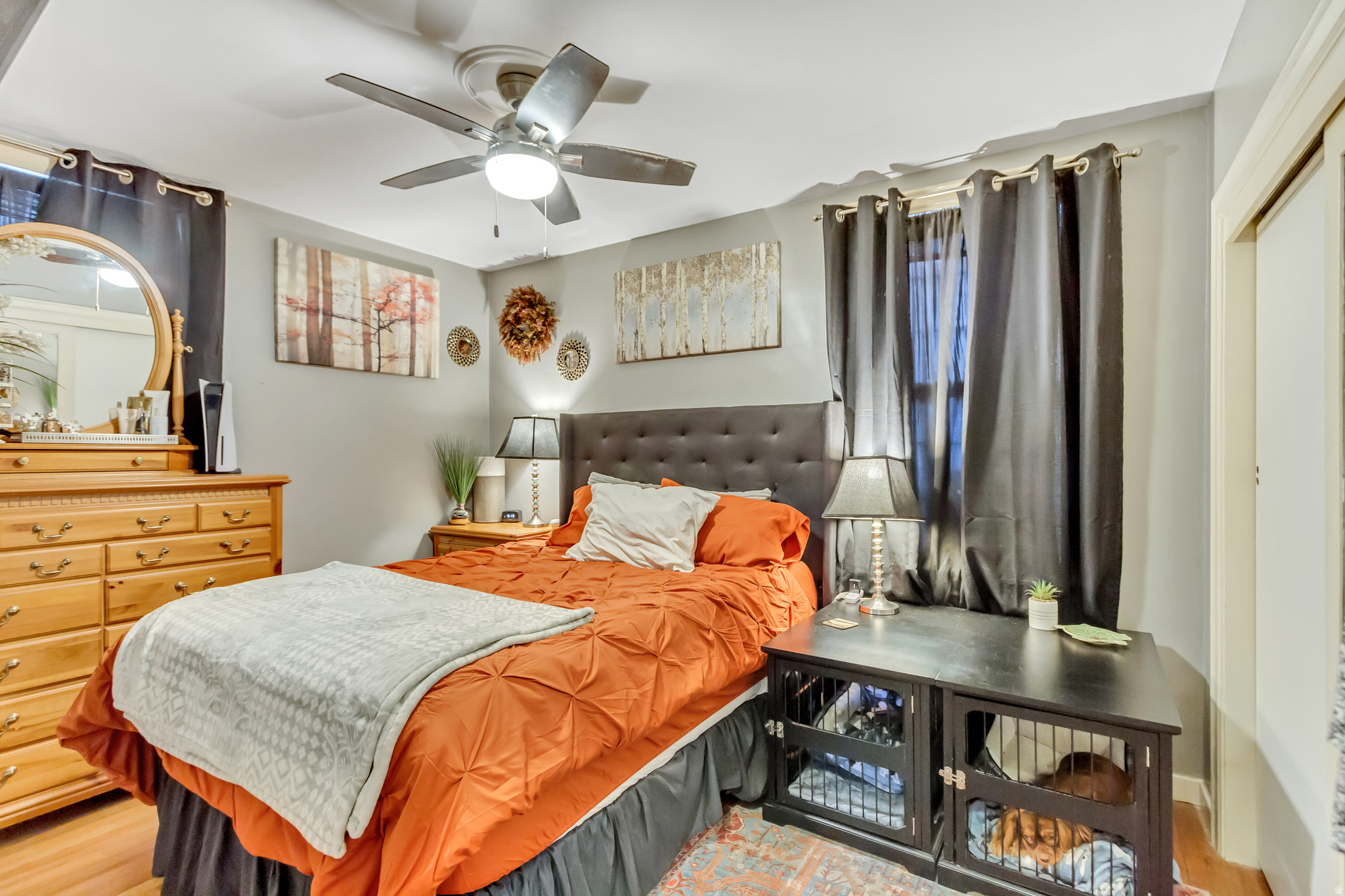 KNOB HILL - Residential