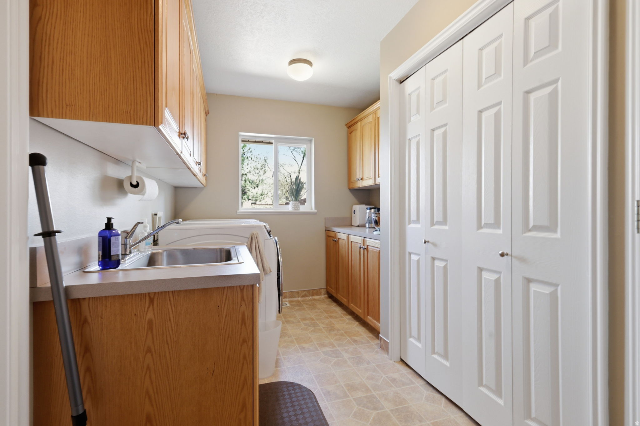 SHADOW MOUNTAIN - Residential