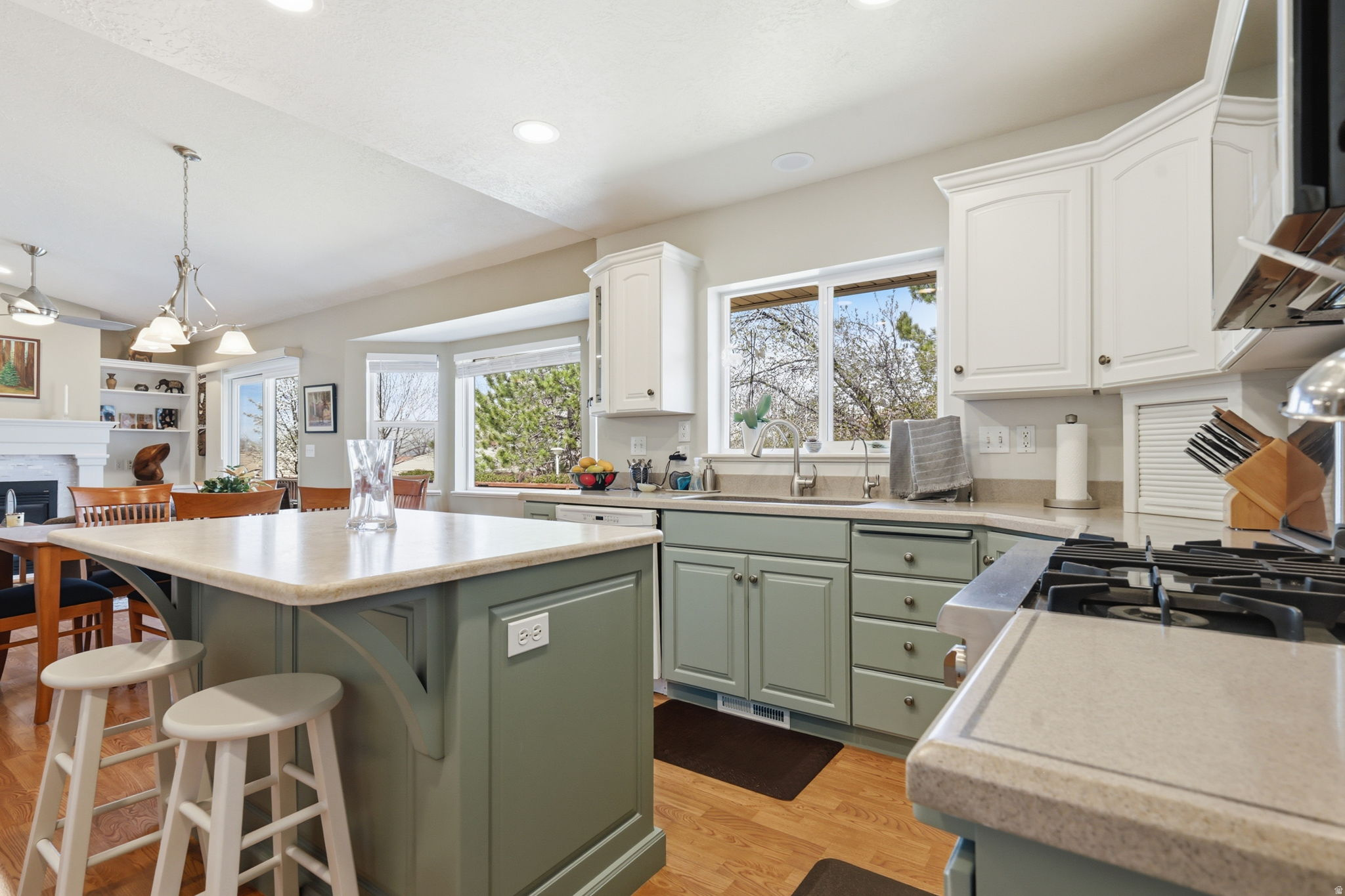 SHADOW MOUNTAIN - Residential