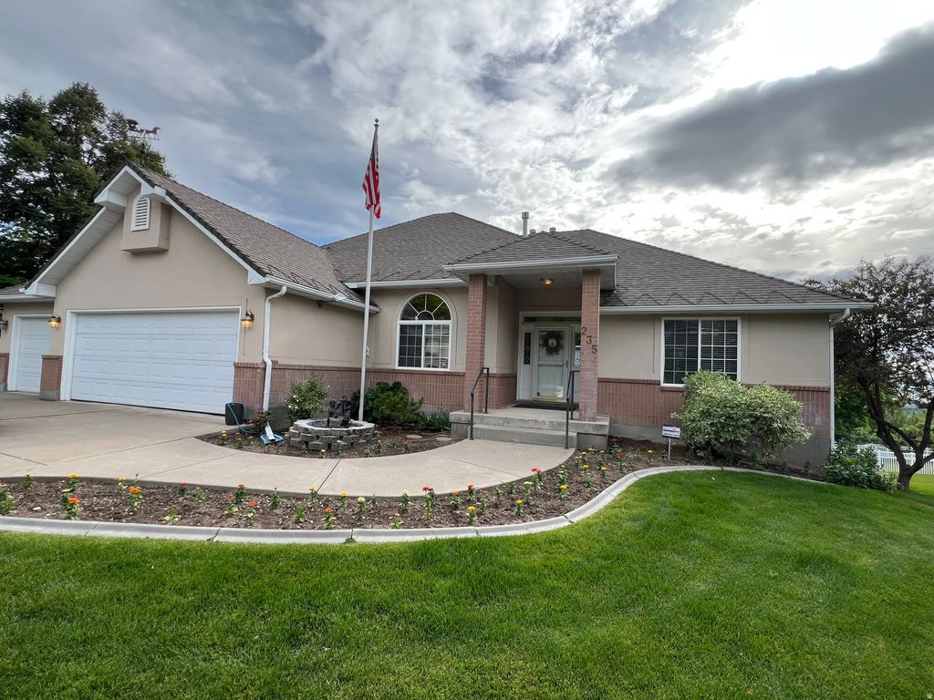 Photo of 235 BUCKINGHAM DR, Providence, UT 84332 (MLS # 2163905)