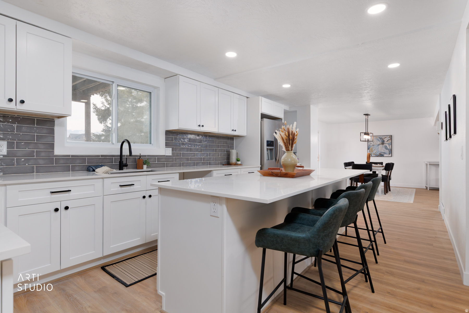 OLD HORSE FARM - Residential