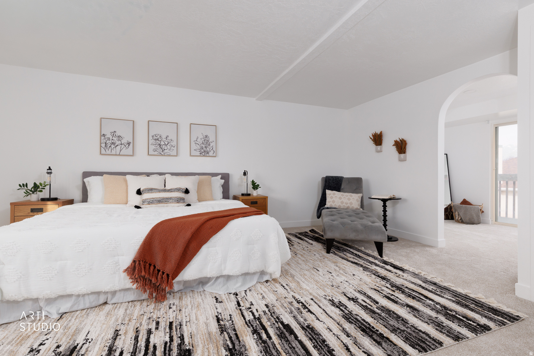 OLD HORSE FARM - Residential