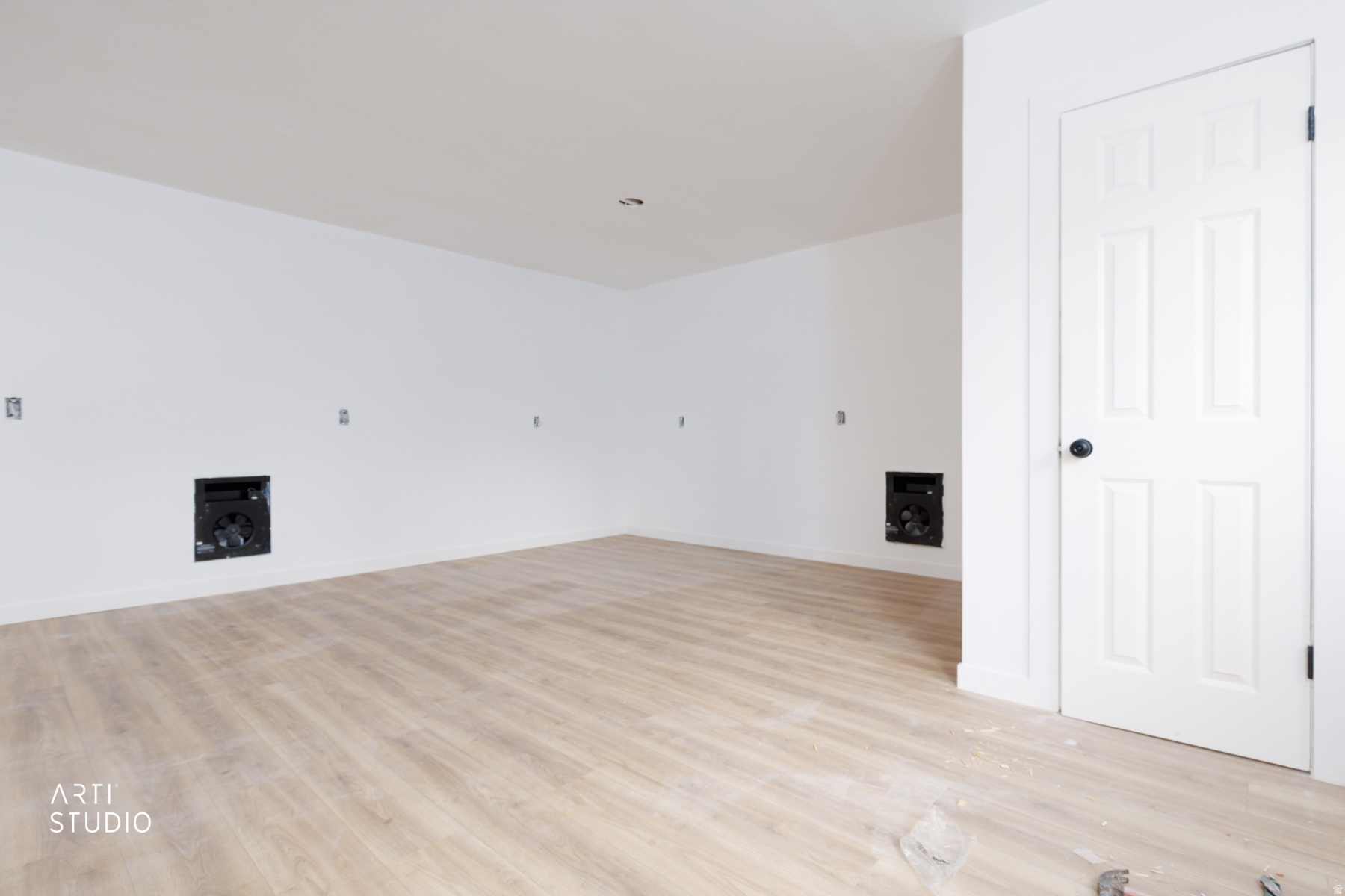 OLD HORSE FARM - Residential