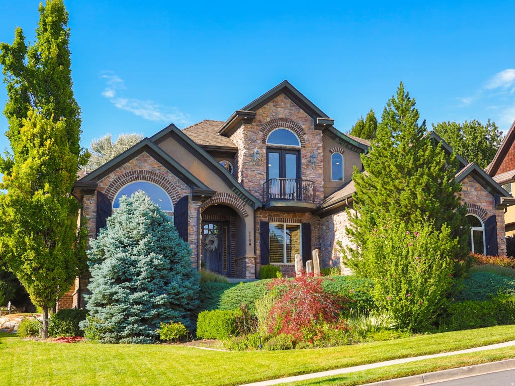 Photo for 1709 E DEER CREST DR, Fruit Heights, UT 84037 (MLS # 2175115)