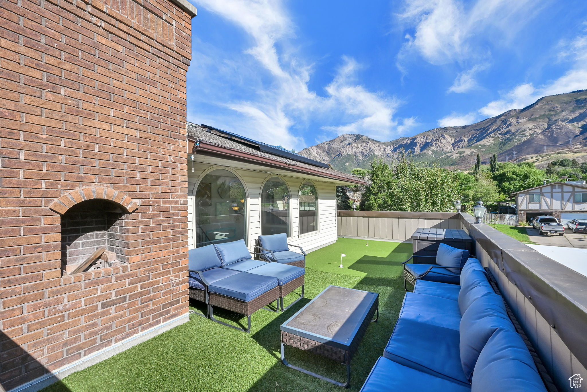 CAMARREN COVE ESTATES - Residential