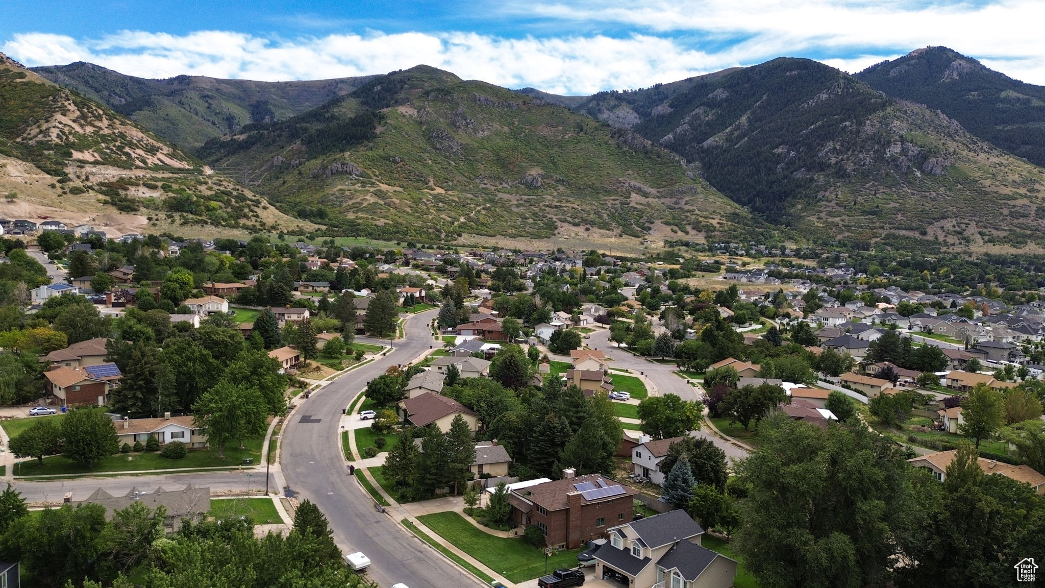 CAMARREN COVE ESTATES - Residential