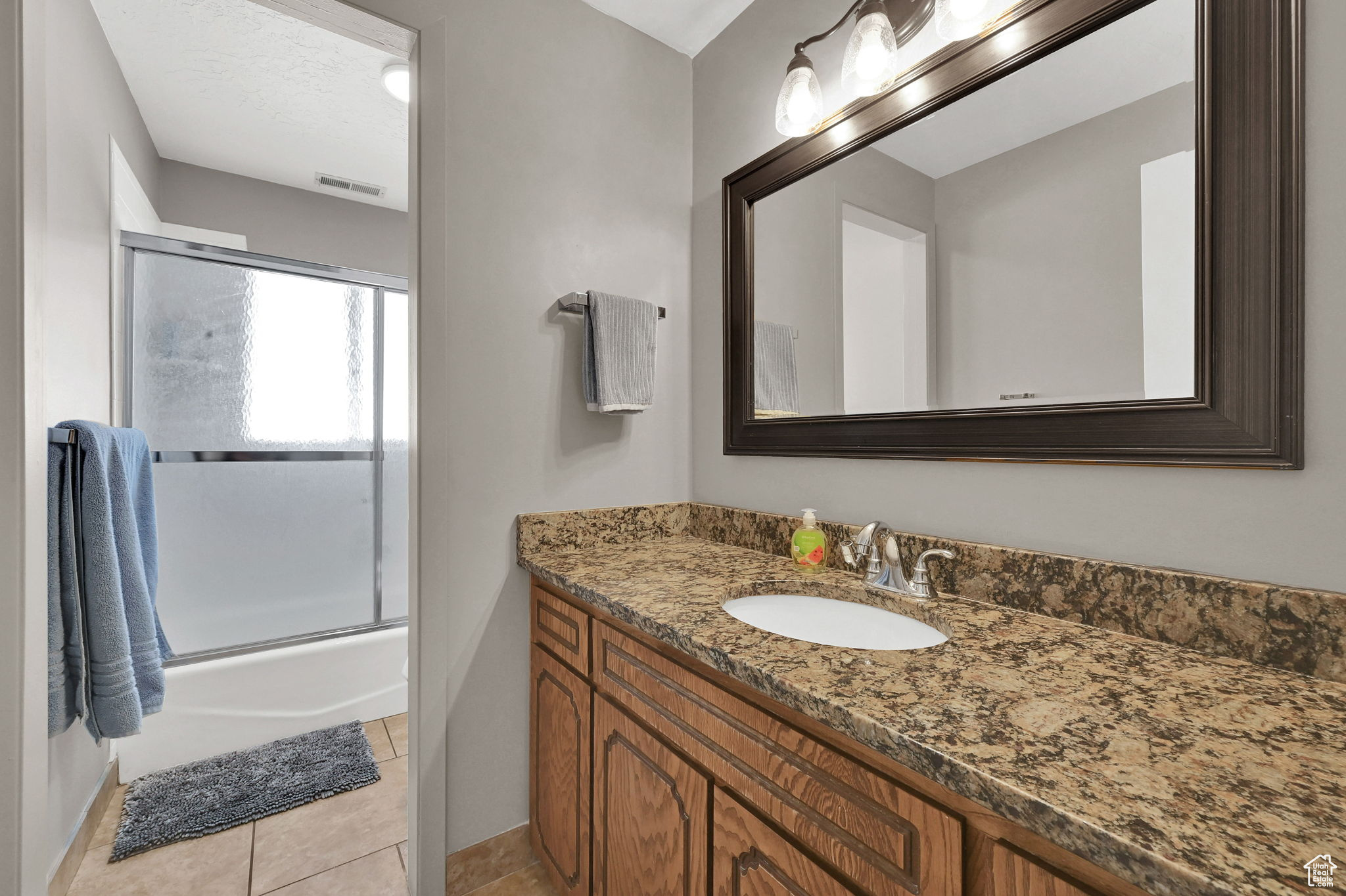 CAMARREN COVE ESTATES - Residential