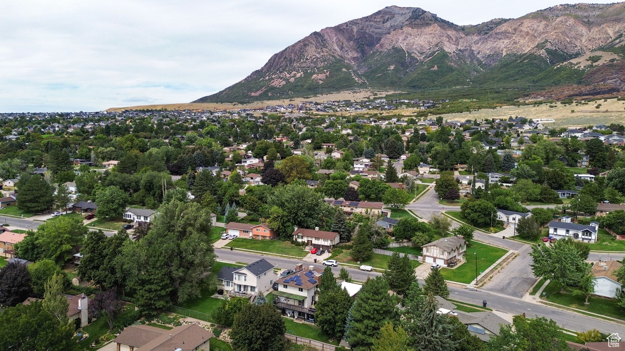 CAMARREN COVE ESTATES - Residential