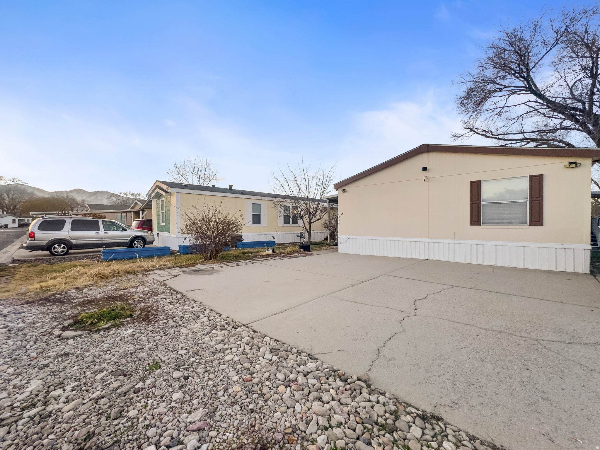 WESTERN ESTATES - Residential