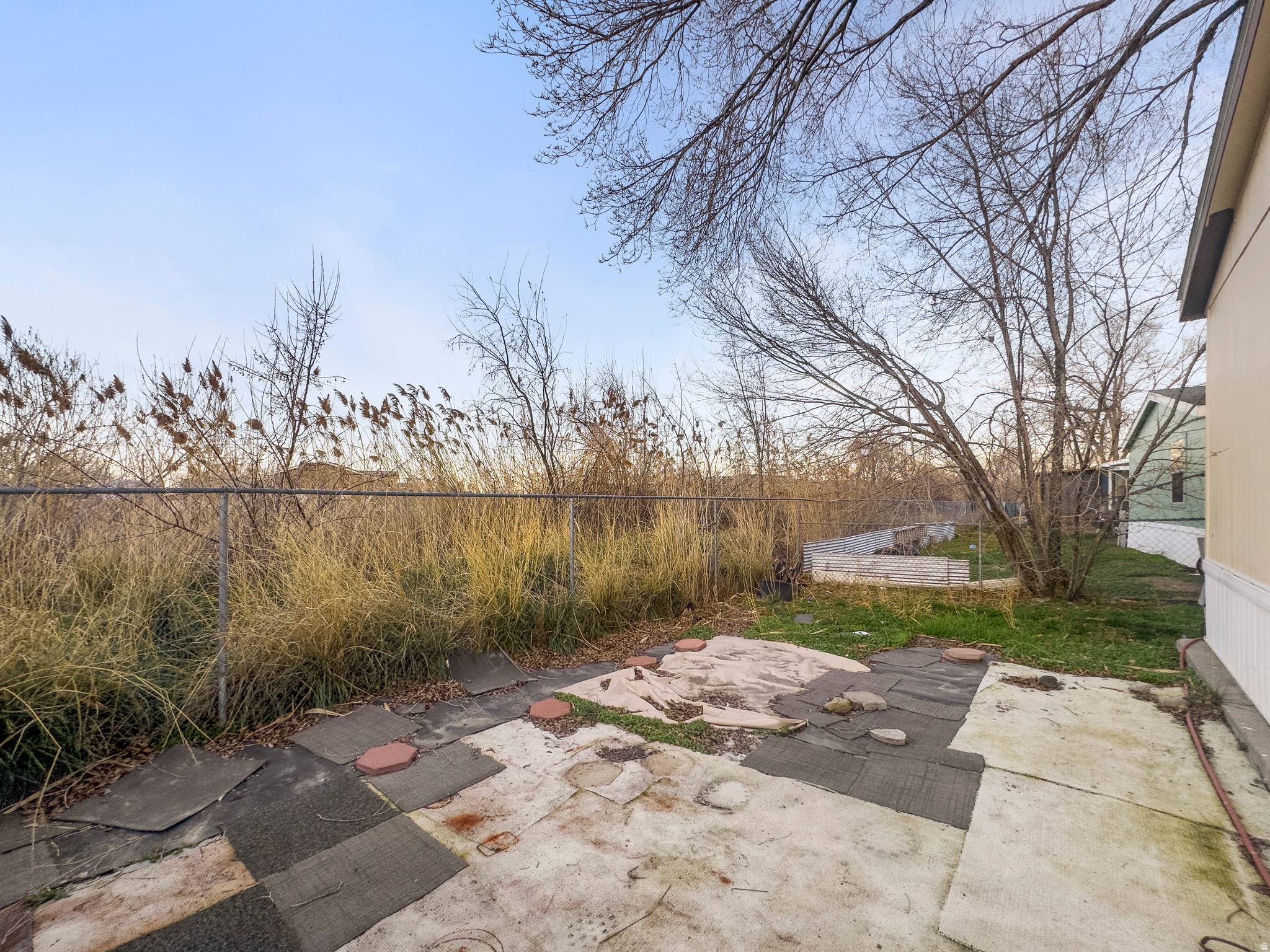 WESTERN ESTATES - Residential