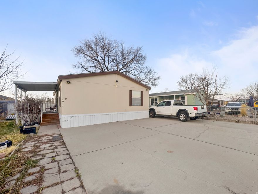 Seller Financing Available! Great manufactured home with a motivated seller.