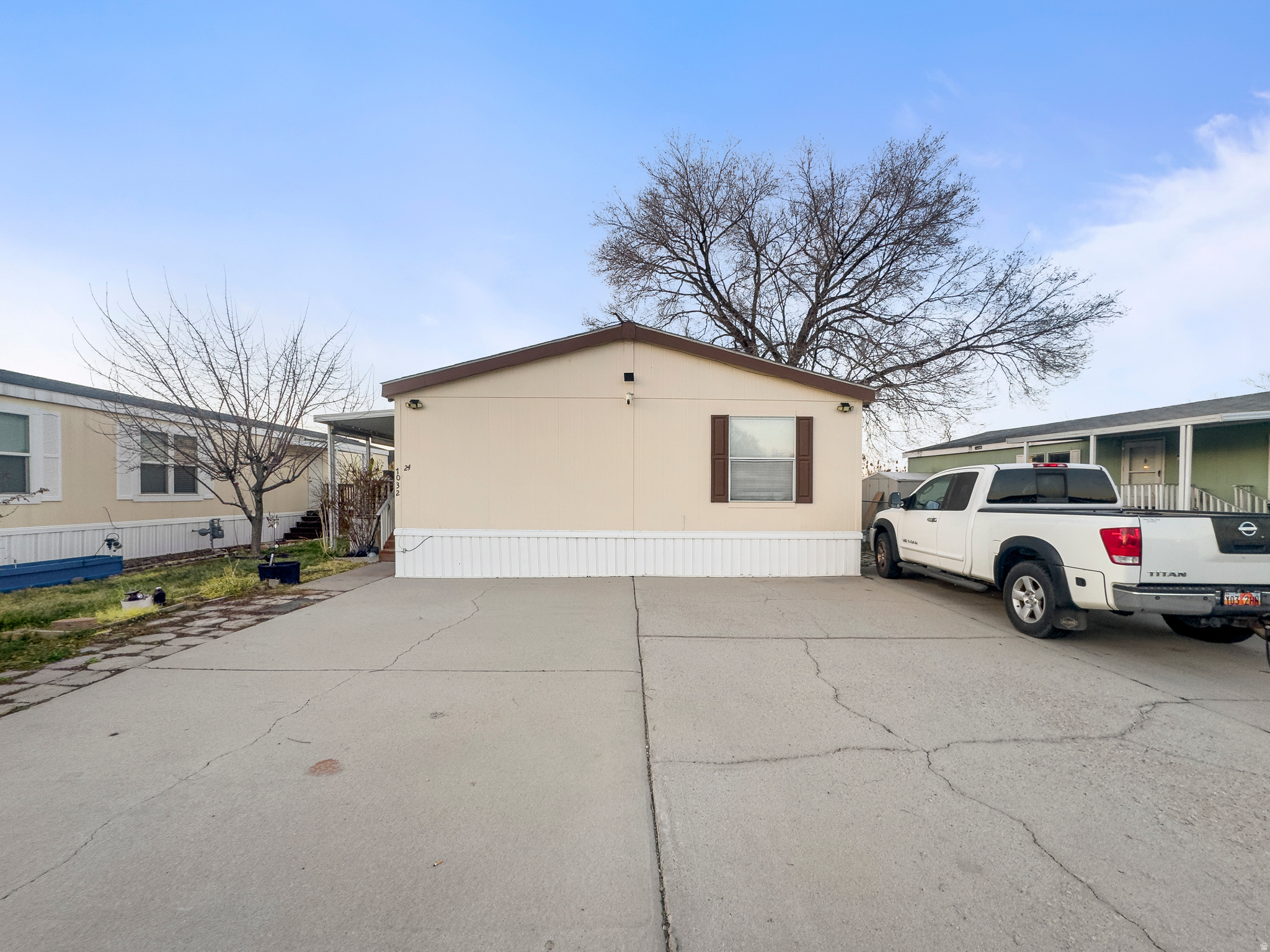 WESTERN ESTATES - Residential