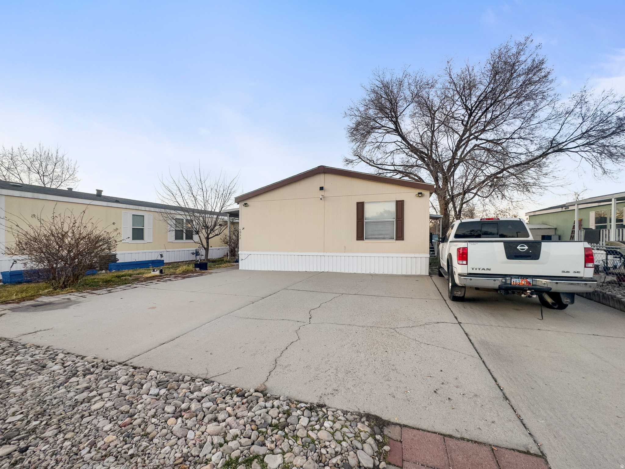 WESTERN ESTATES - Residential