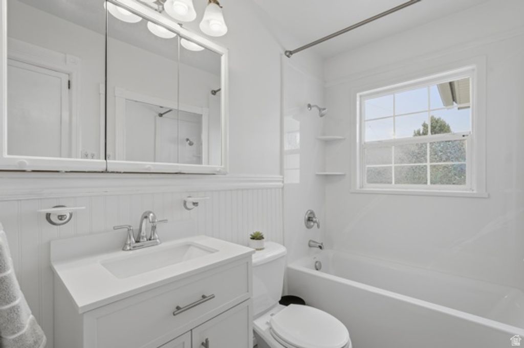 Photo of 6023 S 700 W, Murray, UT 84123 (MLS # 2142186)