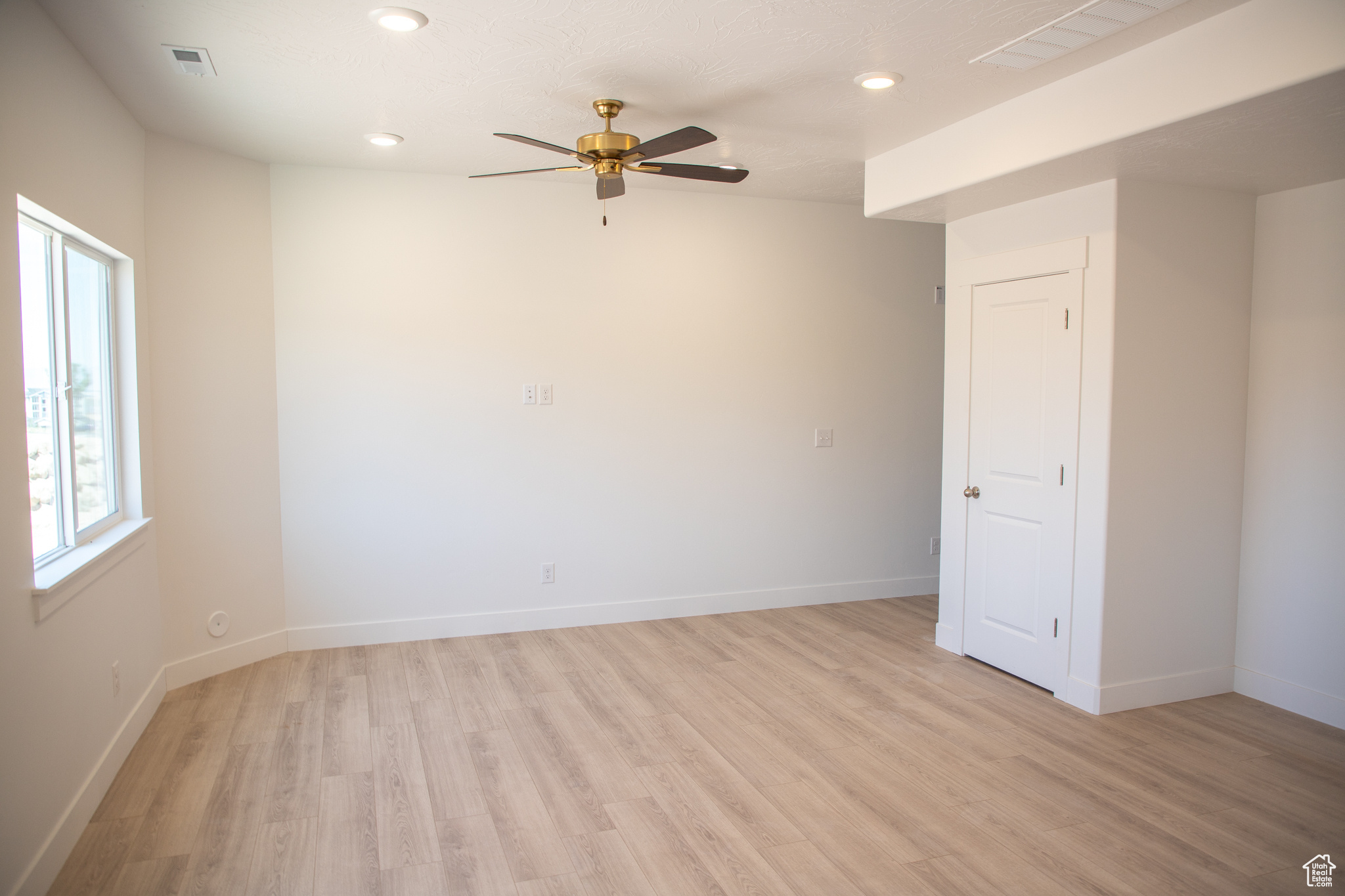 MEADOW CREEK RIDGE - Residential