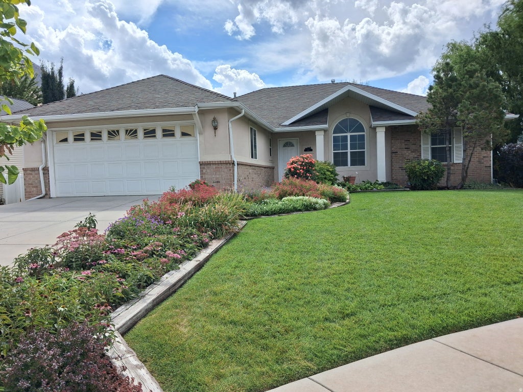 Photo of 885 E 1525 N, North Ogden, UT 84404 (MLS # 2186414)